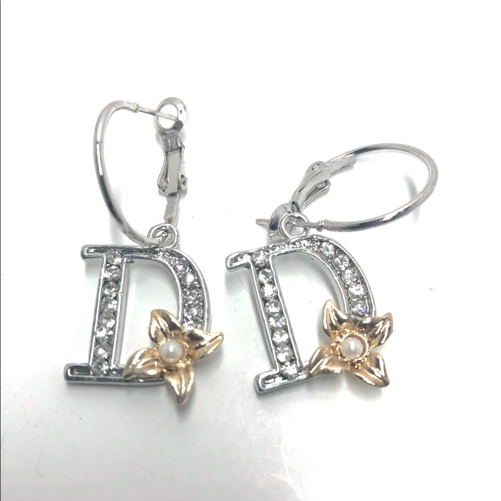 2 for $25 BNWT Earrings - Picture 1 of 1